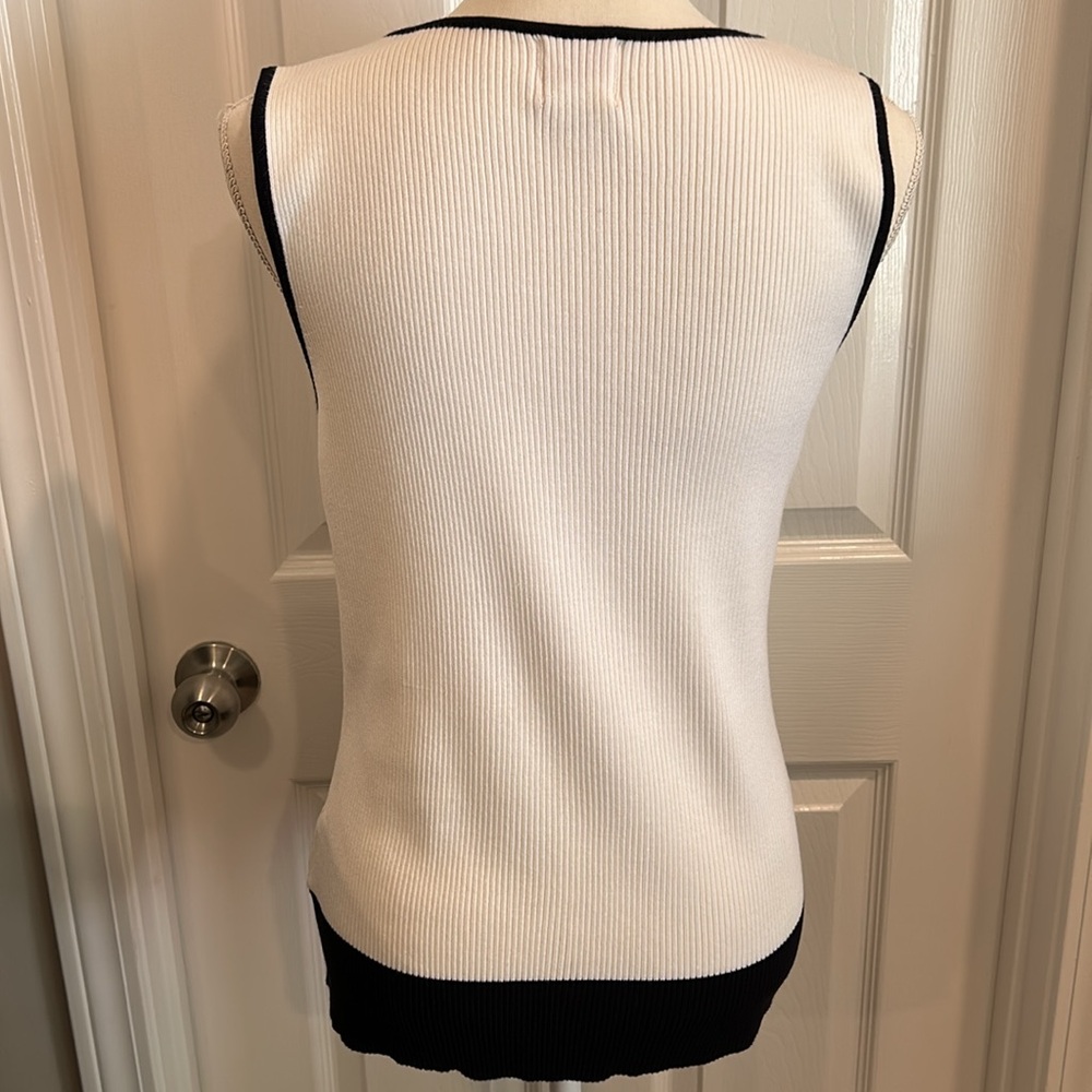 Ruby Rd. Size Medium Sleeveless Top - image 3